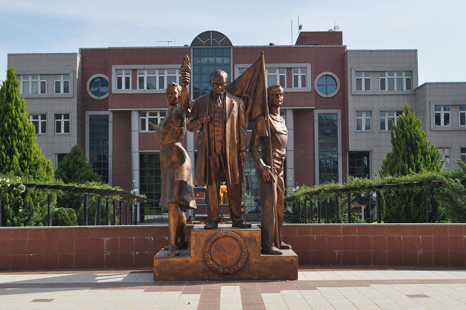 Adnan Menderes University 9