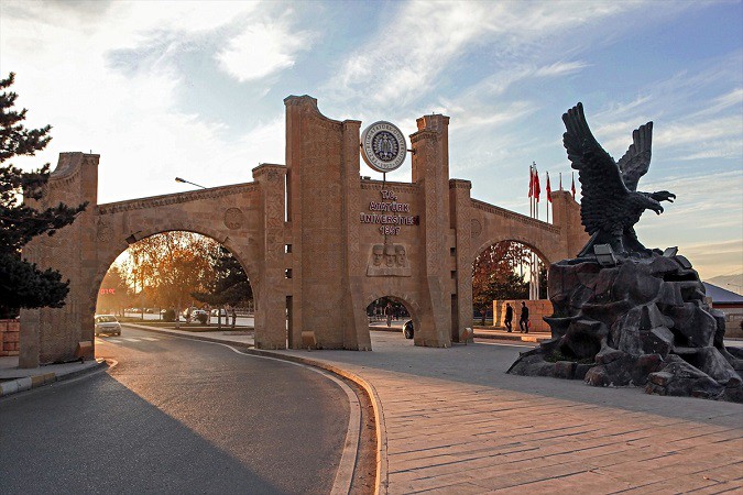 Erzurum Atatürk Üniversitesi 3